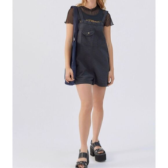 Urban Outfitters Chelsea Linen Shortall Overall black medium new - Picture 16 of 16